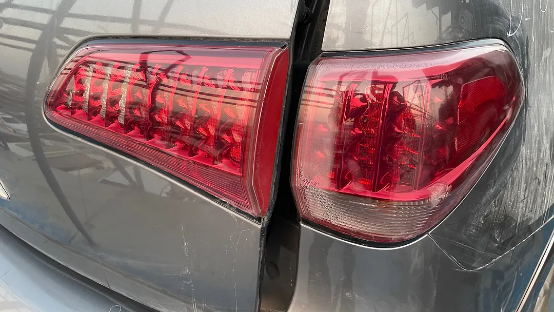 Tail Light (RH) - 2013 Infiniti QX56