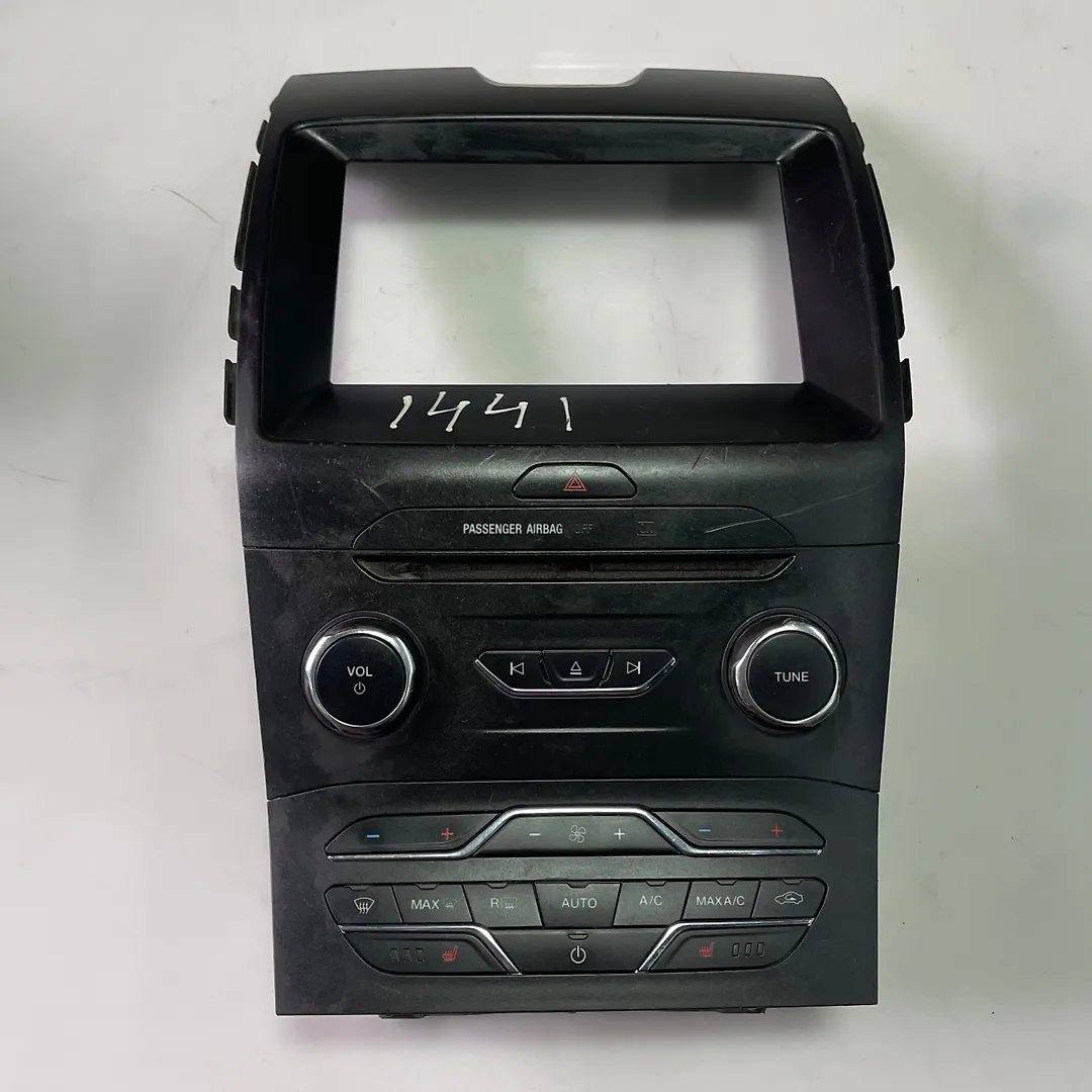 Dash panel - 2015 Ford Edge SEL