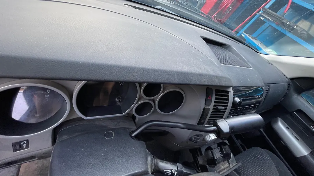Dashboard  - 2008 Toyota Tundra SR5