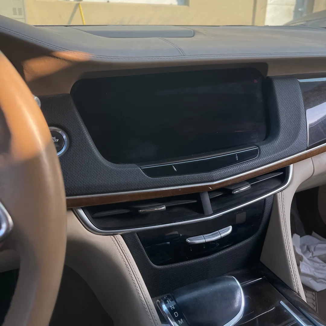 Info-gps-tv screen - 2017 Cadillac CT6 Non-US, Non-Canada