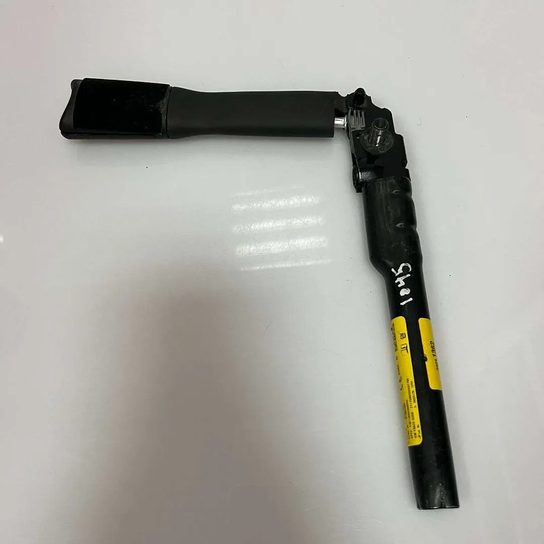Seat Belt Lock RH- 2018 Chevrolet Cruze