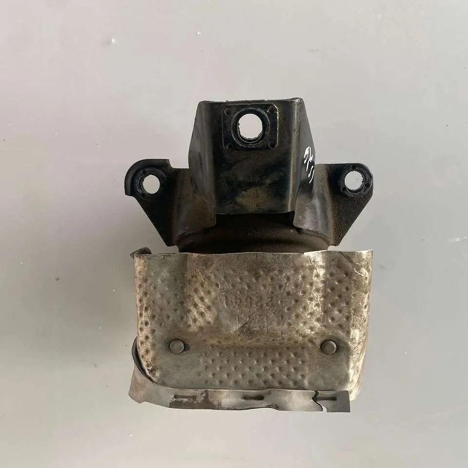 Engine mounts - 2015 Cadillac Escalade ESV LUXURY