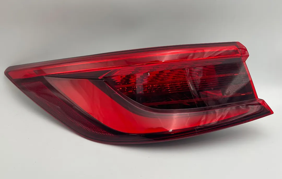 Tail Light (LH) - 2014 Infiniti QX70 3.7i
