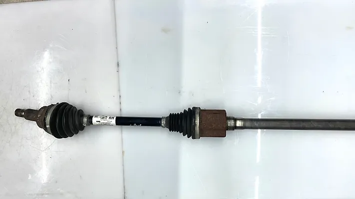 Axle (RH) - 2017 Jaguar F-Pace S