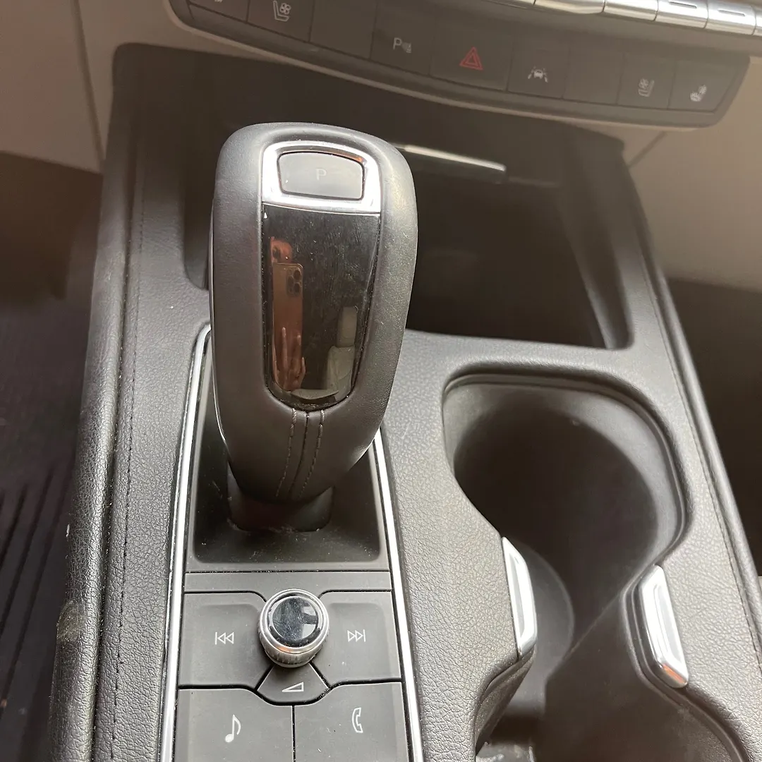 Gear Shift Knob(Automatic) - 2019 Cadillac XT4 PREMIUM LUXURY