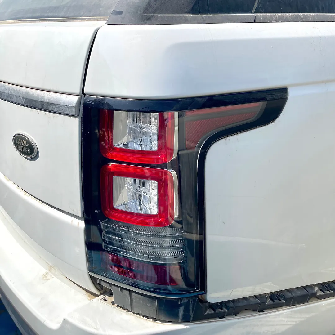 Tail Light (RH) - 2014 Land Rover RANGE ROVER VOGUE