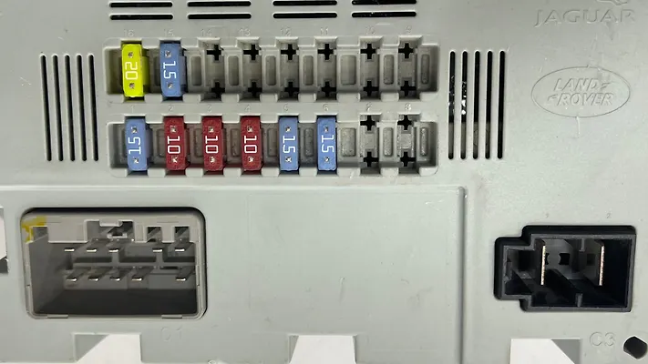 Rear Fuse Box - 2020 Jaguar F-Pace PRESTIGE