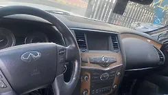 Dashboard  - 2011 Infiniti QX56