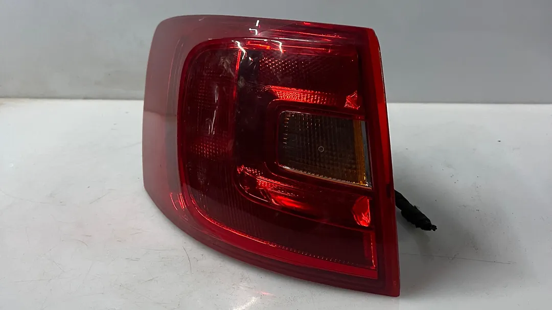 Tail Light (LH) - 2011 Volkswagen Jetta
