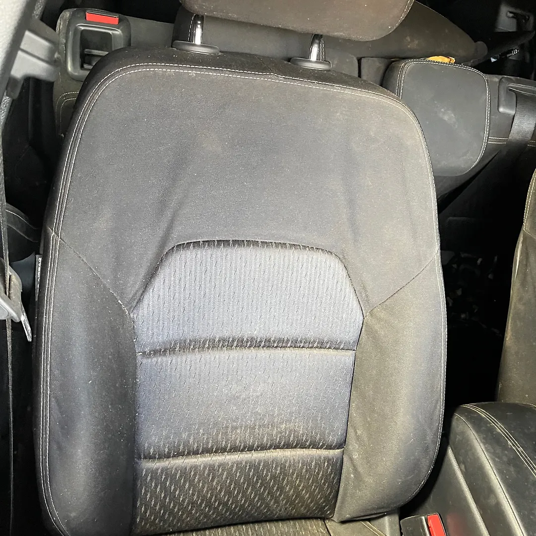 Front Seat (RHS) - 2017 Infiniti QX30 2.0t