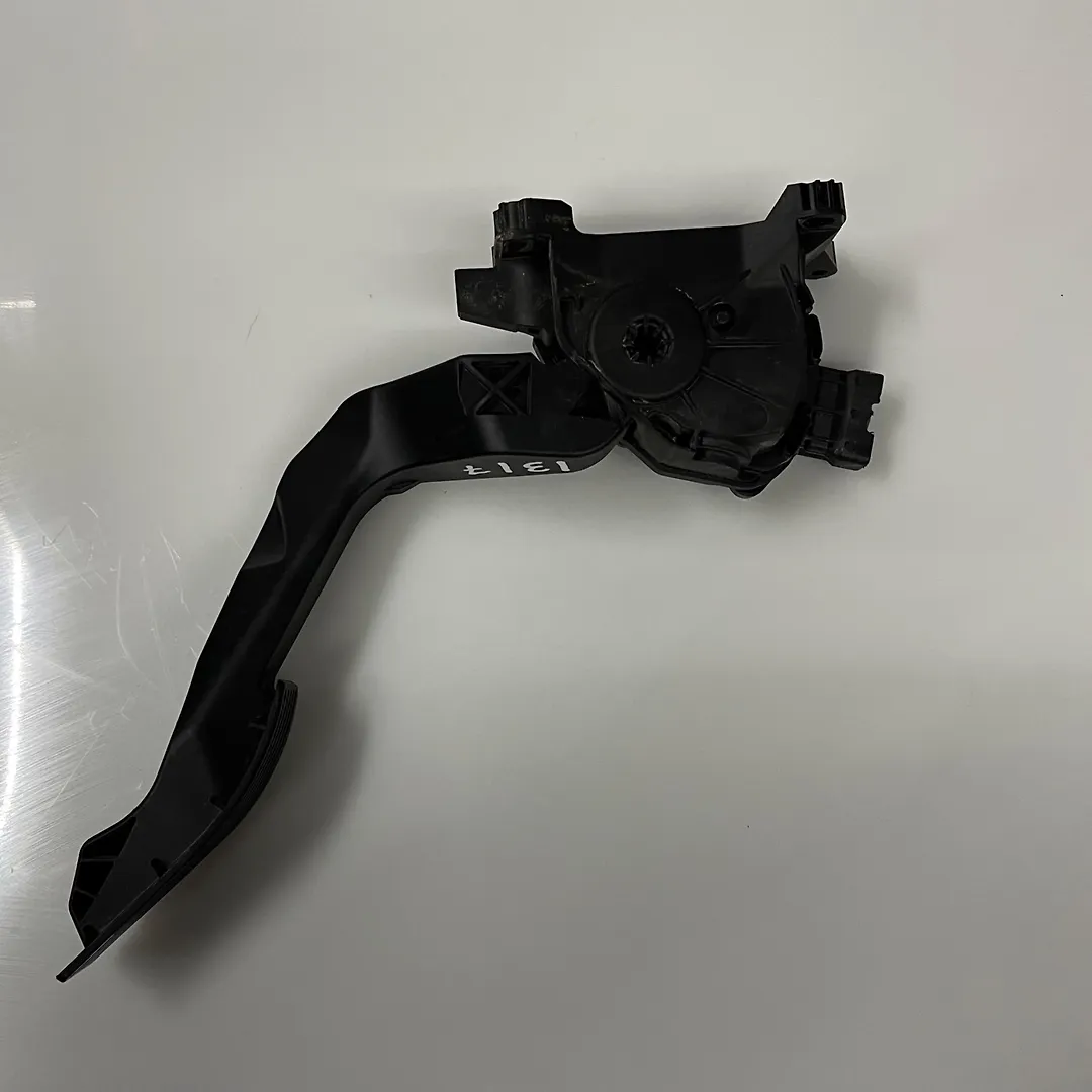Accelerator pedal - 2012 Cadillac CTS