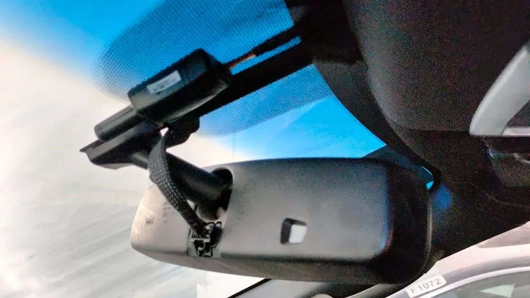 Rear view mirror - 2012 Ford Explorer