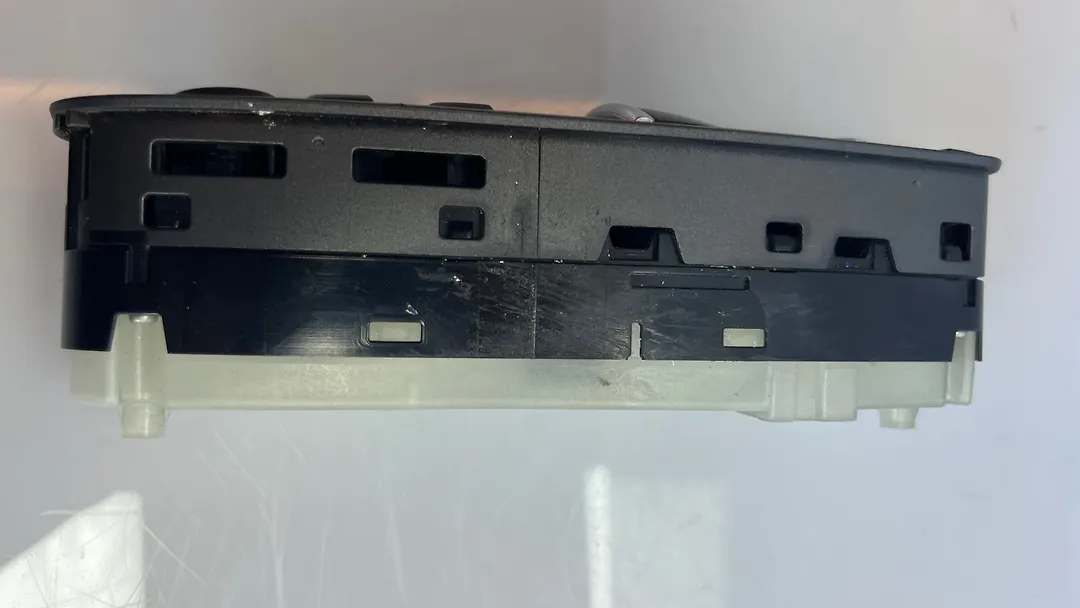 Front door switch - 2013 Infiniti QX56