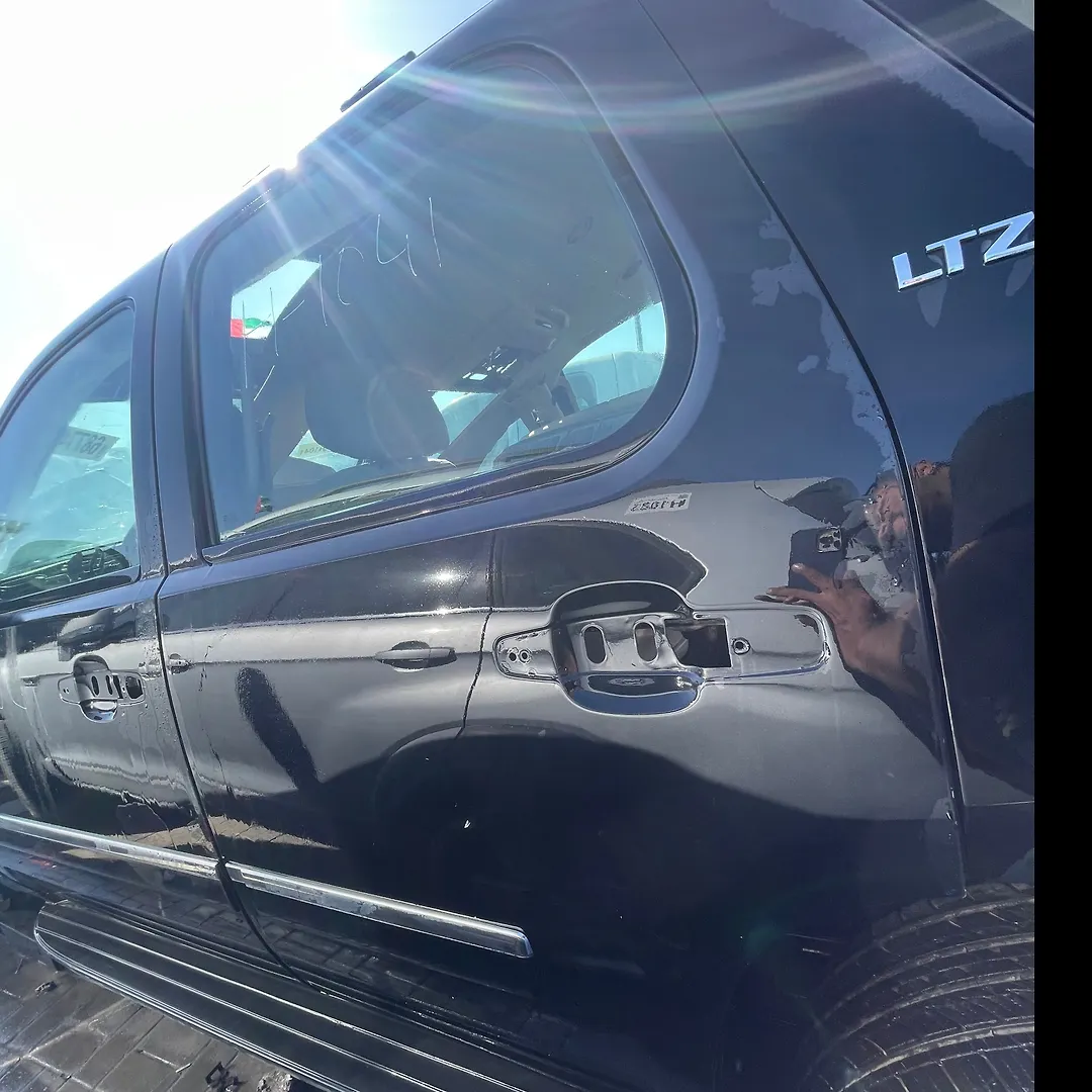 Door (LHB) - 2010 Chevrolet Tahoe LTZ 1/2 ton