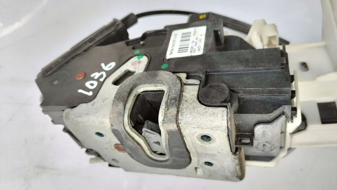 Door Lock(RHF) - 2011 Ford Explorer