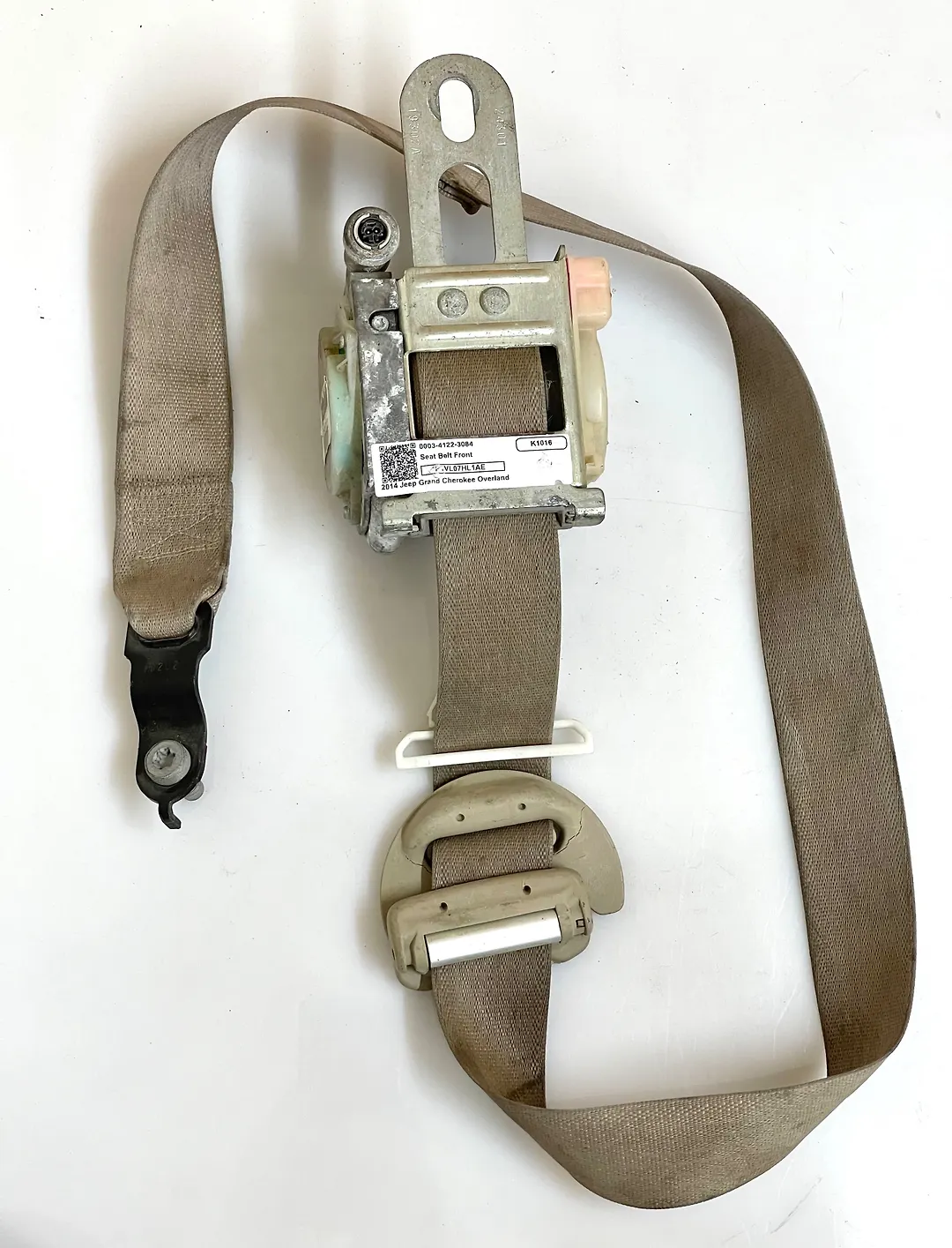 Seat belt front - 2014 Jeep Grand Cherokee Overland