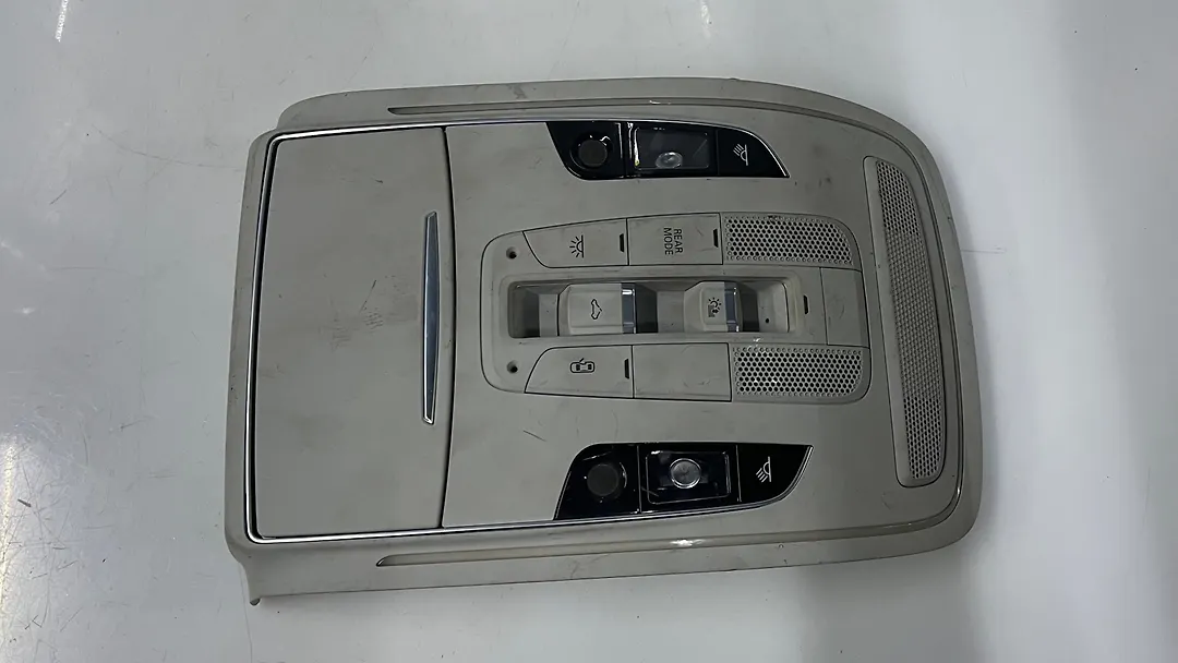 Overhead Console - 2013 Audi A8