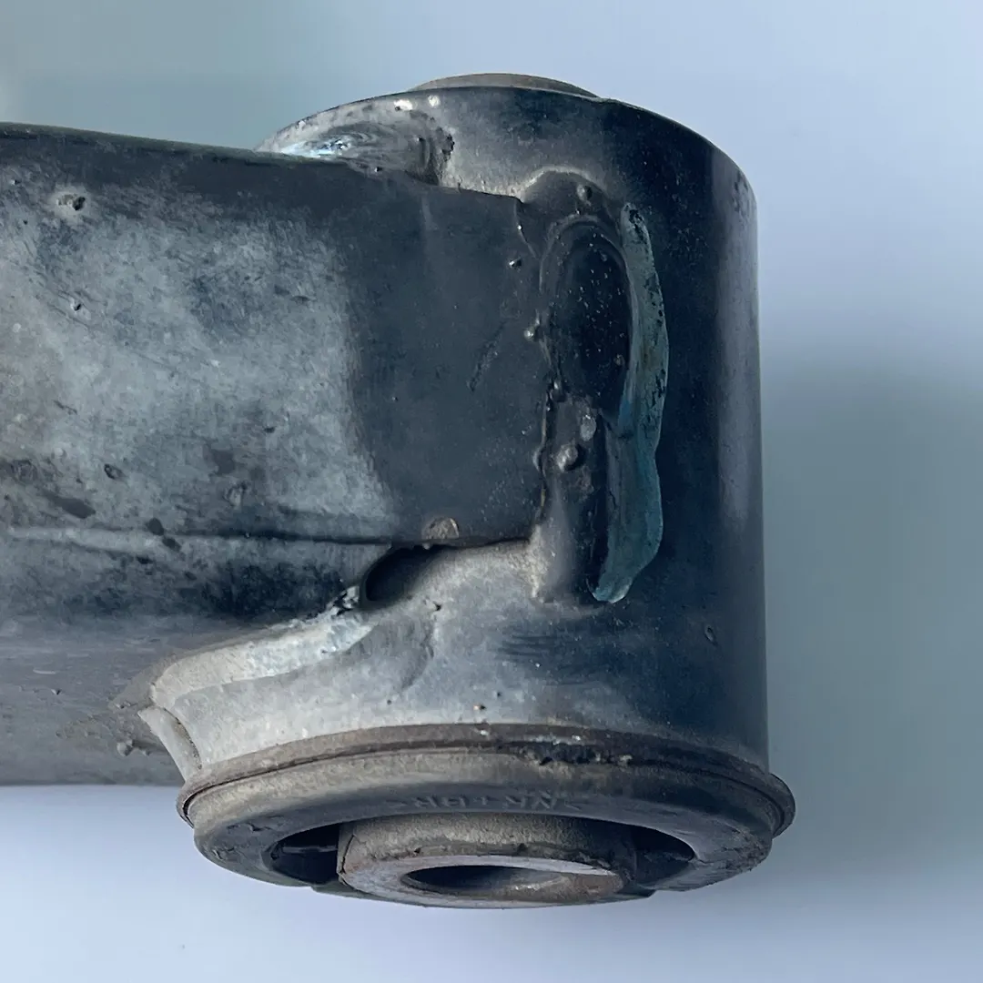 Lower arm (RH) - 2013 Infiniti QX56