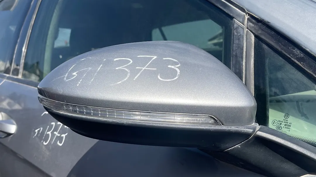 Side Mirror (RH) - 2018 Volkswagen Golf