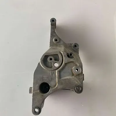 Mount bracket - 2015 Cadillac Escalade ESV LUXURY