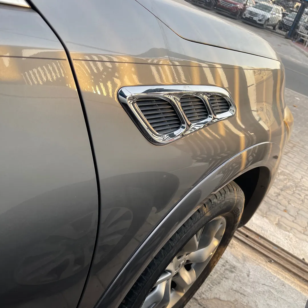 Fender (LHF) - 2011 Infiniti QX56 5.6i