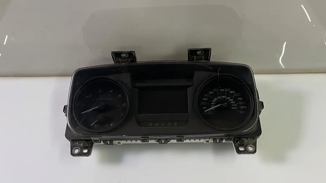Speedometer - 2013 Ford Taurus SEL
