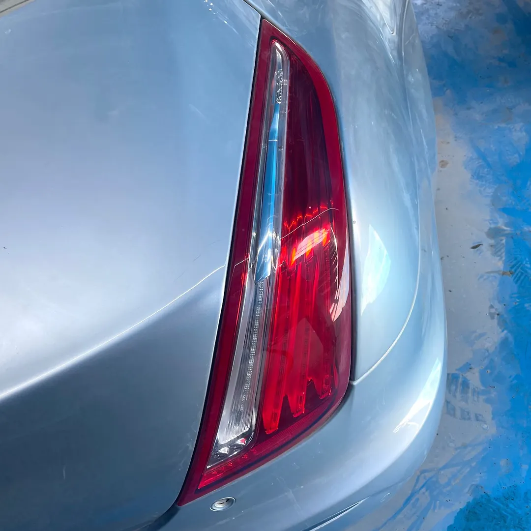 Tail Light (RH) - 2011 Jaguar XJ