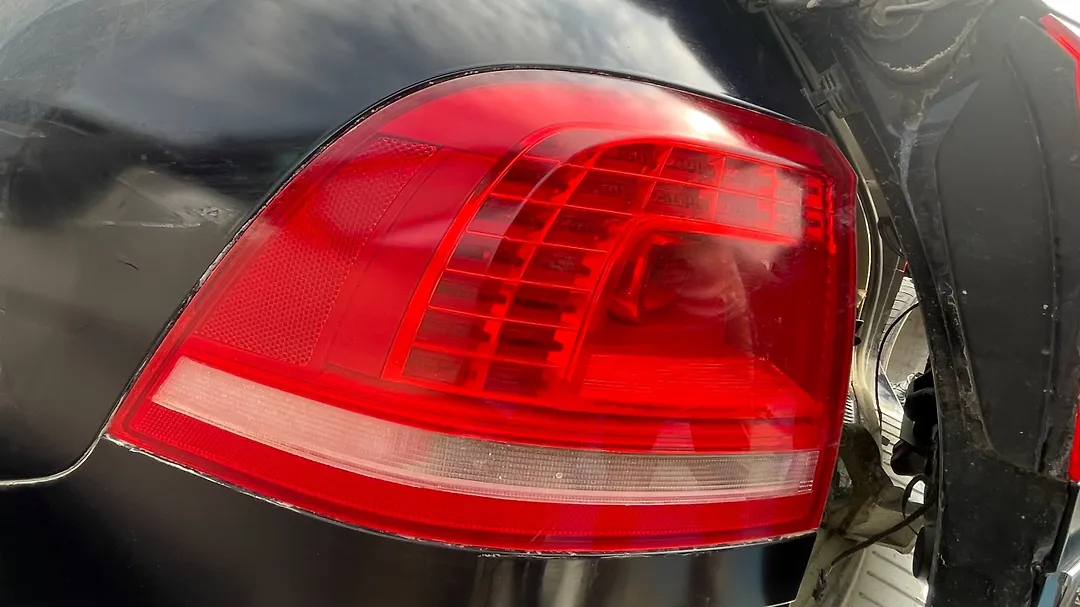 Tail Light (LH) - 2016 Volkswagen Touareg
