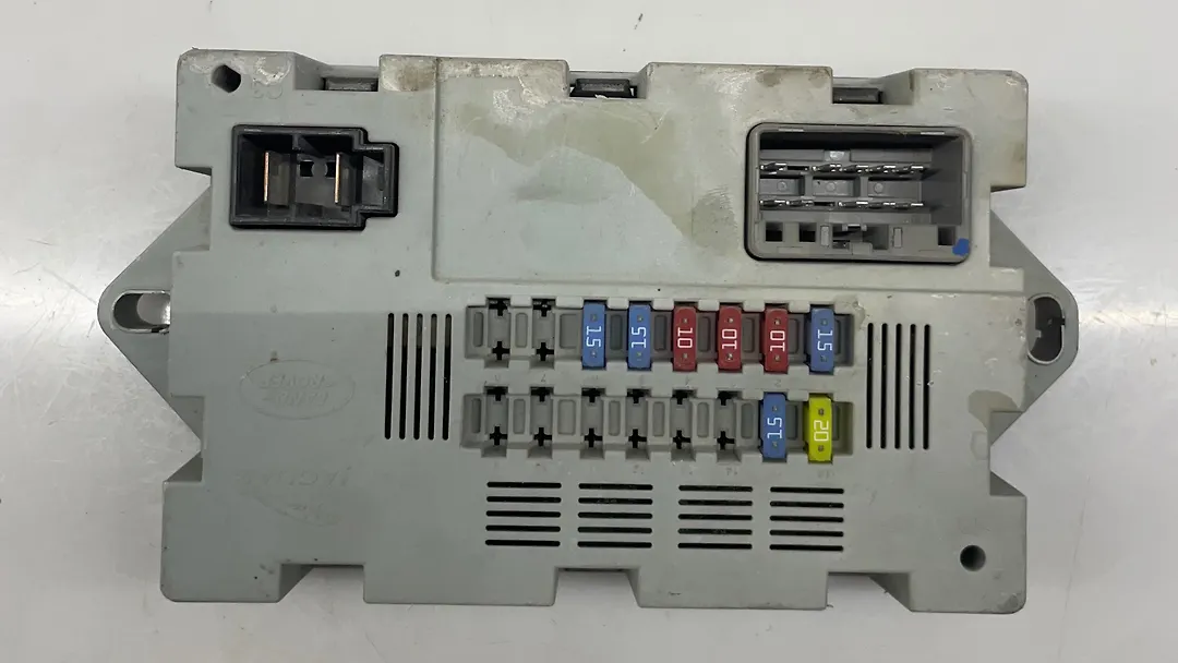 Fuse box - 2018 Jaguar XE