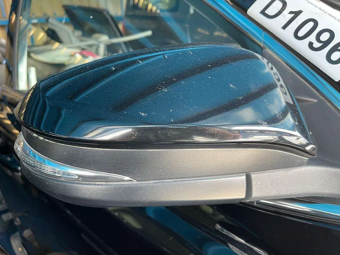 Side Mirror (RH) - 2018 Toyota Highlander SE