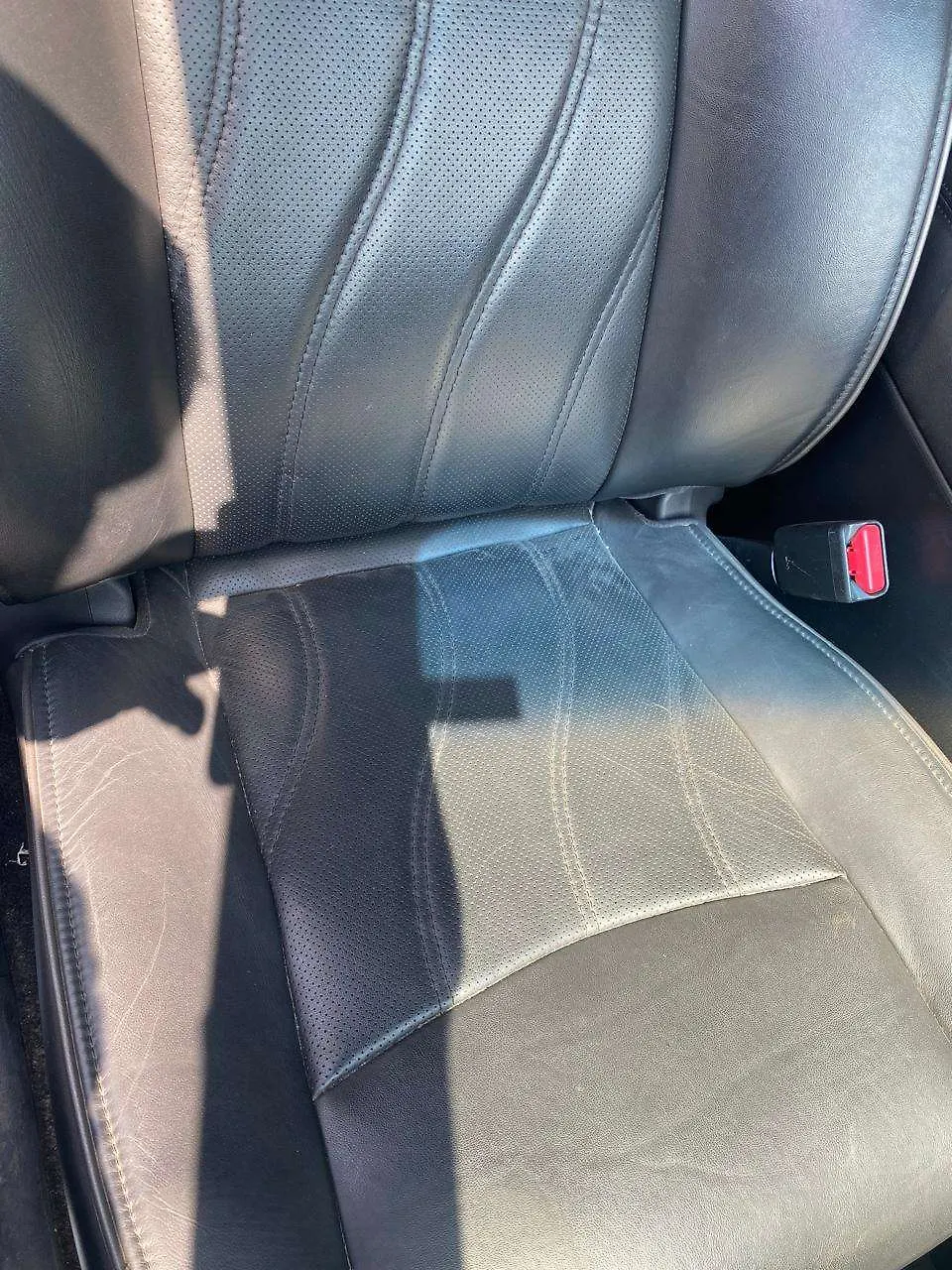 Front Seat (RHS) - 2015 Infiniti QX60