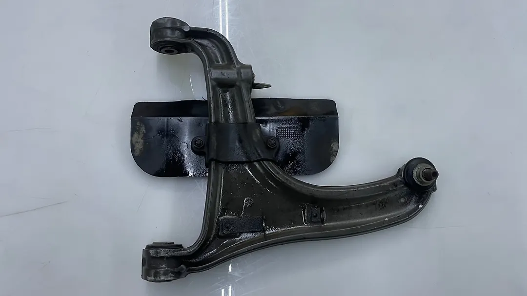 Lower Arm(RHF) - 2010 Maserati Quattroporte