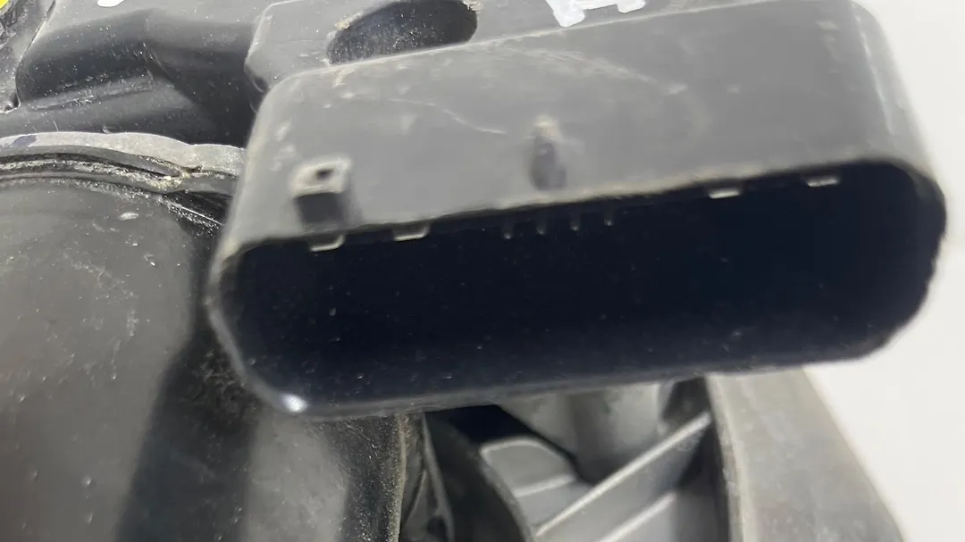 Windshield wiper motor - 2016 Ford Edge SEL
