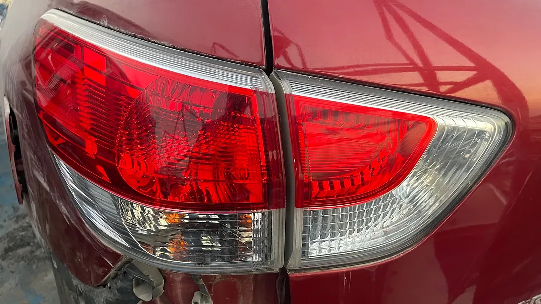 Tail Light (LH) - 2014 Nissan Pathfinder
