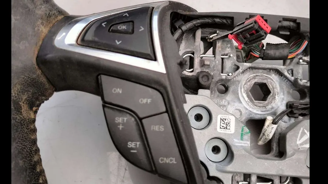 Steering Wheel - 2017 Ford Fusion