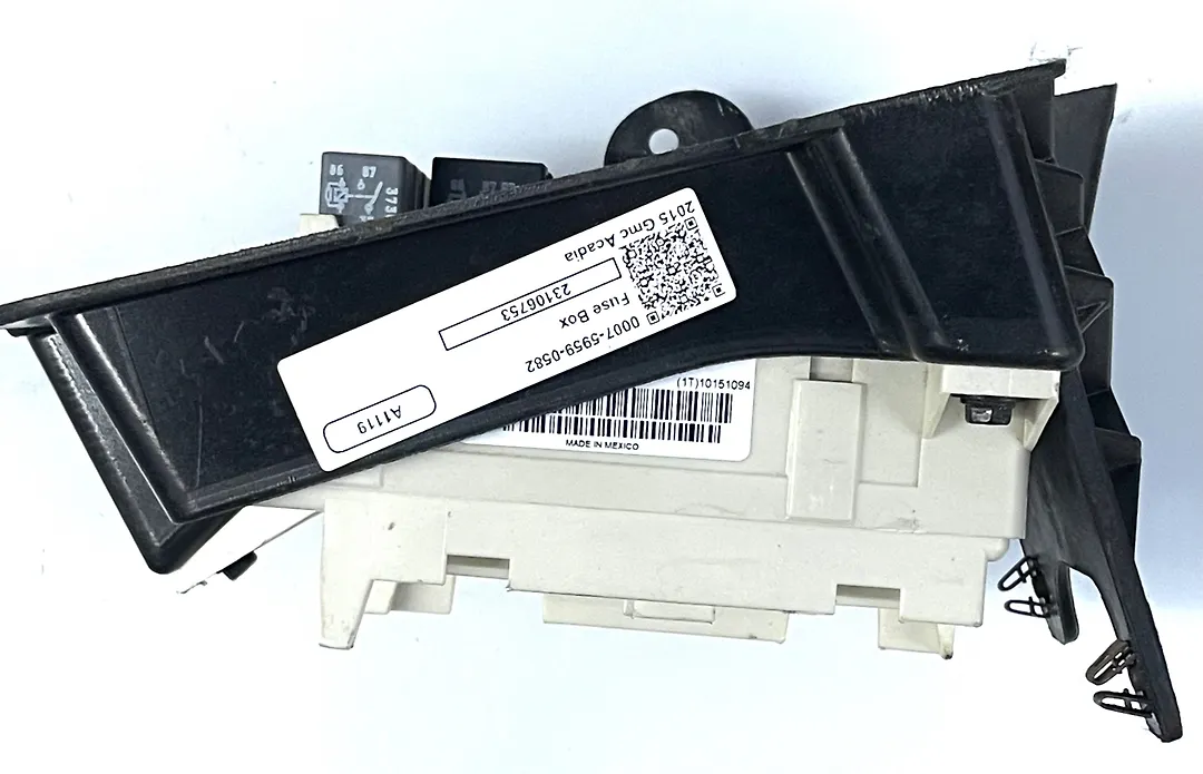 Fuse box - 2015 GMC Acadia