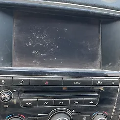 Info-gps-tv screen - 2011 Jaguar XJL
