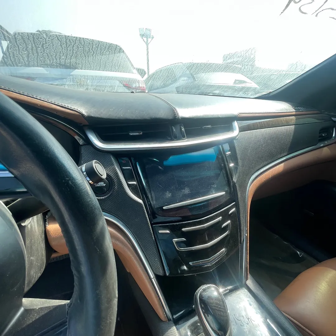 Info-gps-tv screen - 2014 Cadillac XTS