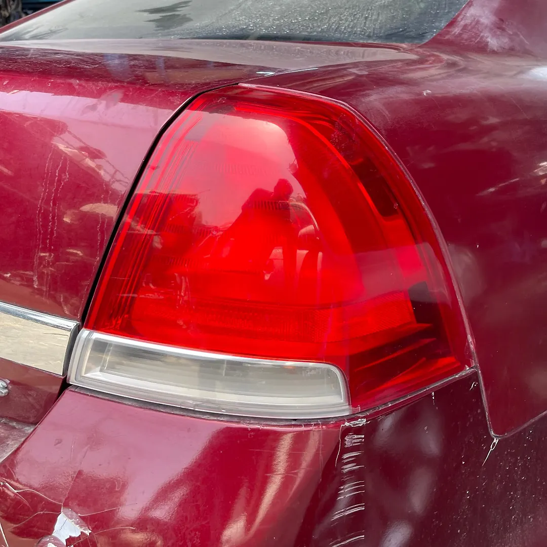 Tail Light (RH) - 2009 Chevrolet Caprice