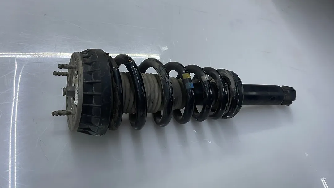 Shock Absorber (RHB) - 2015 Jaguar XJL