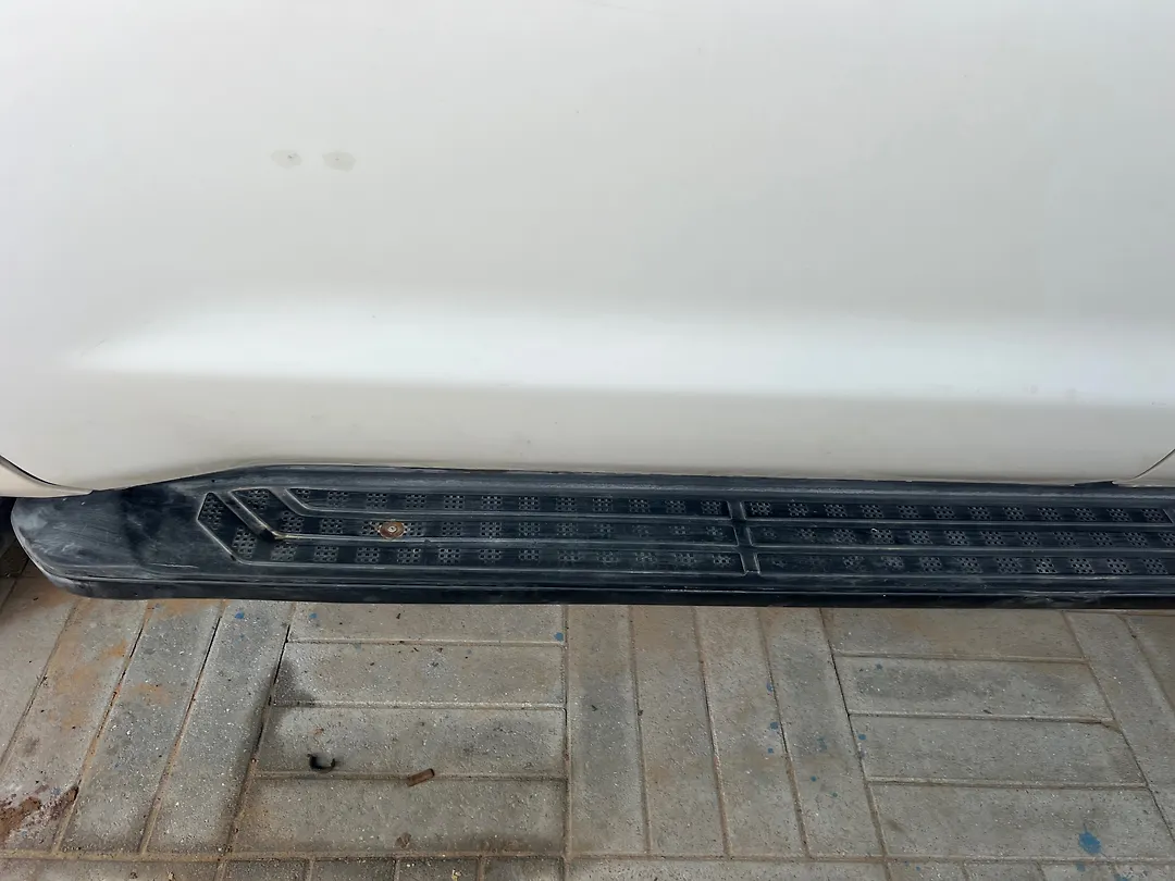 Running board - 2013 Toyota Sequoia