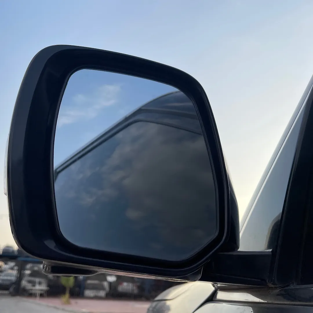 Side Mirror (RH) - 2011 Infiniti QX56 5.6i