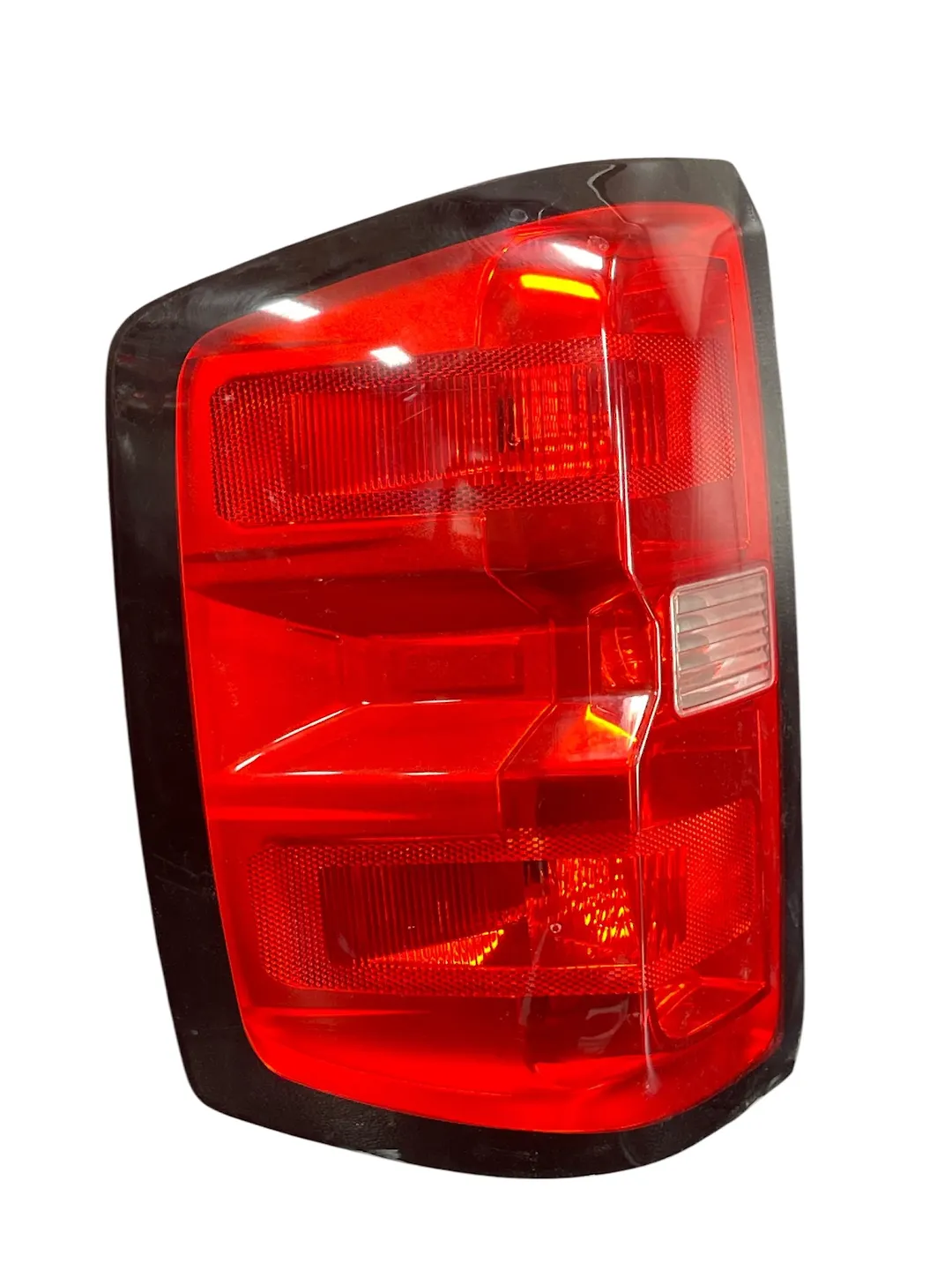 Tail Light (LH) - 2015 Chevrolet SILVERADO LT