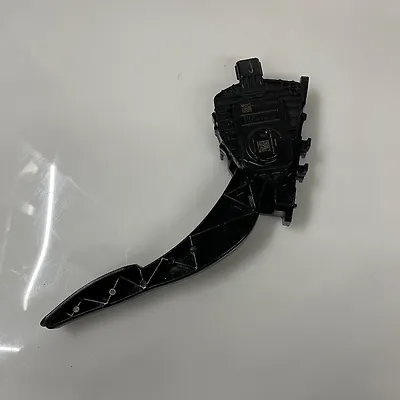 Accelerator pedal - 2015 Ford Edge SEL