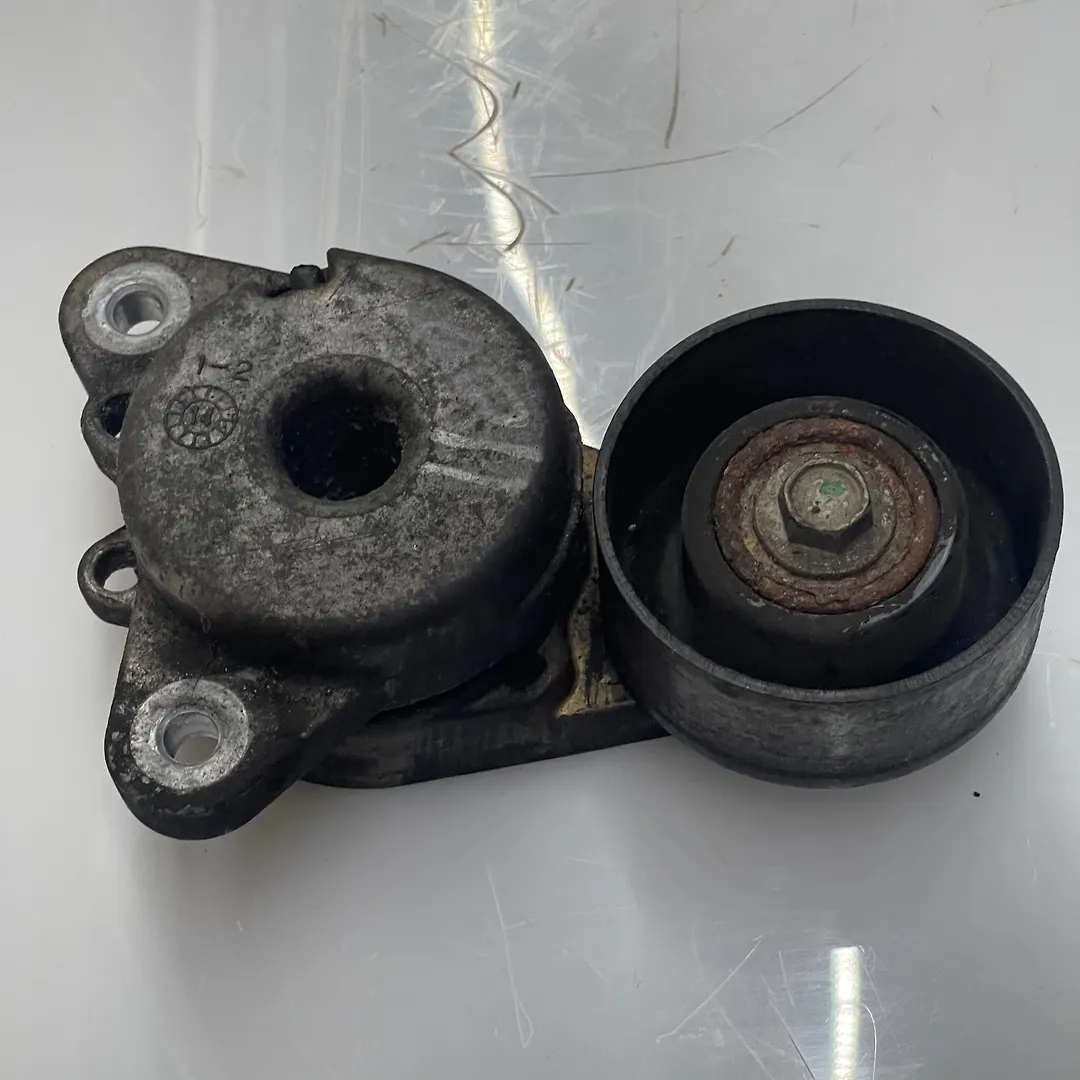 Belt tensioner - 2014 Nissan Pathfinder SE 3.5i