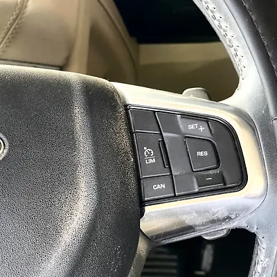 Steering wheel - 2016 Land Rover DISCOVERY SPORT