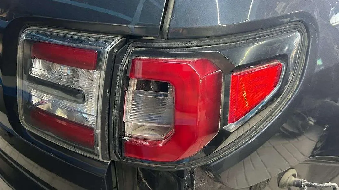 Tail Light (RH) - 2013 GMC Acadia