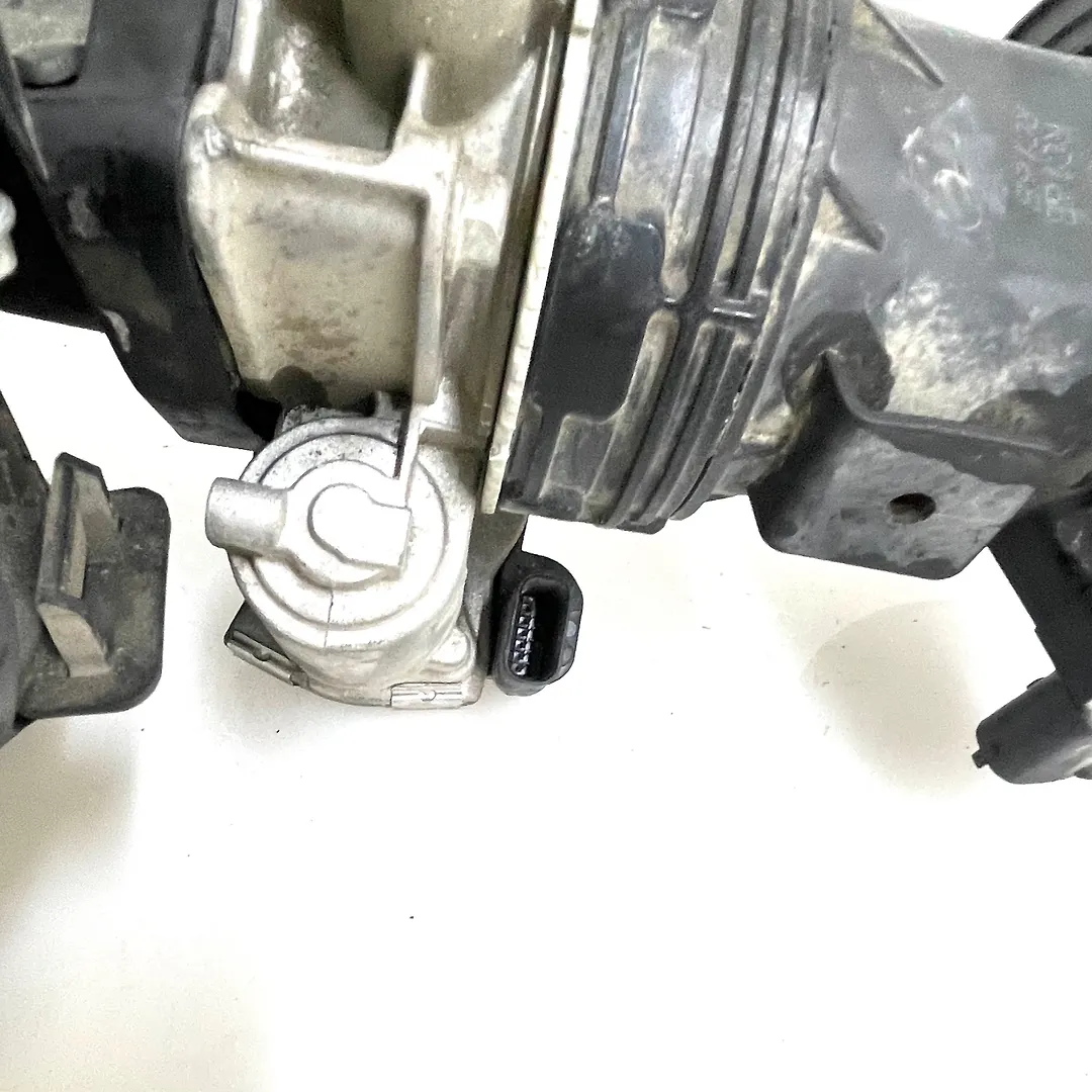 Intake manifold - 2014 Cadillac CTS Performance Twin Turbo (RWD)