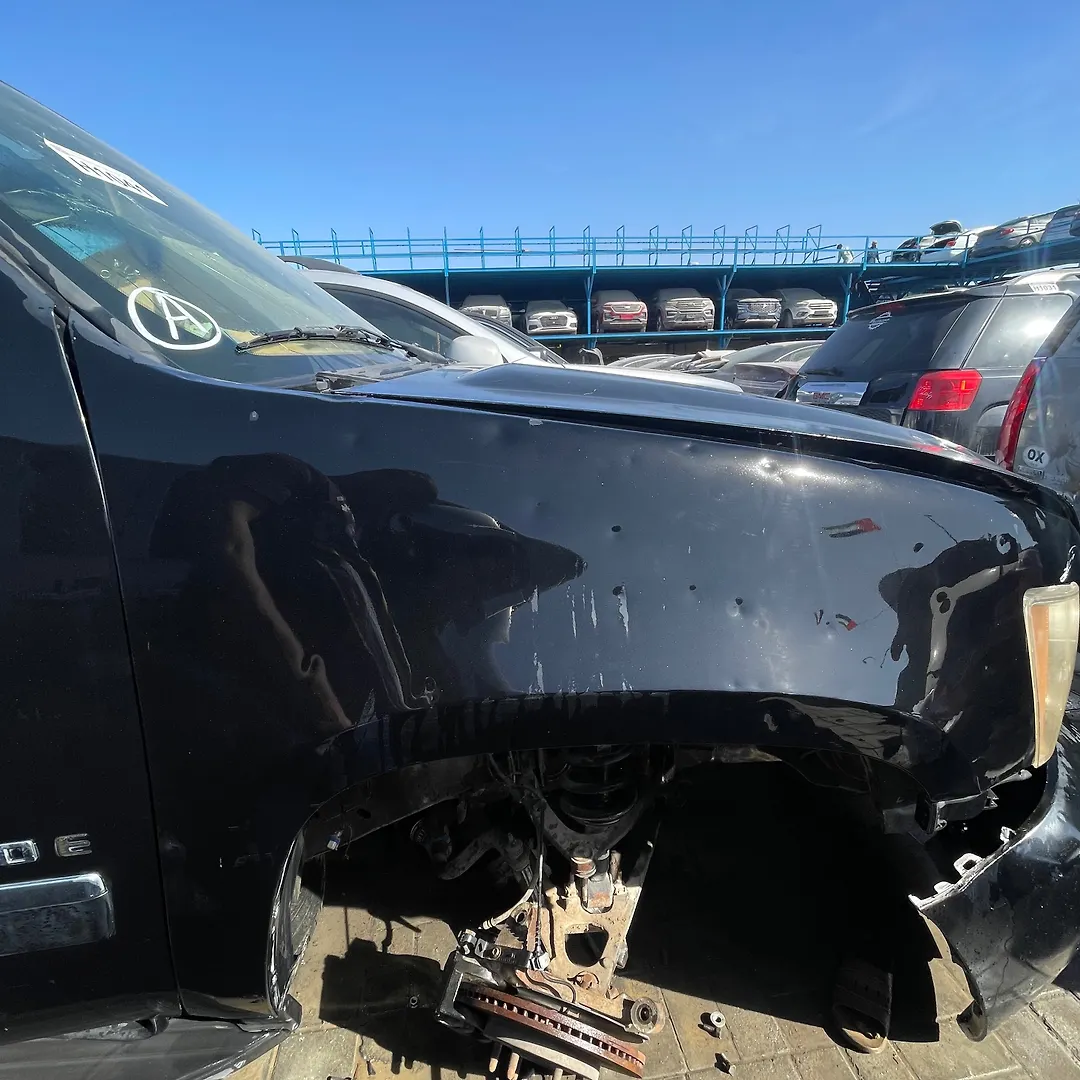 Fender (RHF) - 2010 Chevrolet Tahoe LTZ 1/2 ton