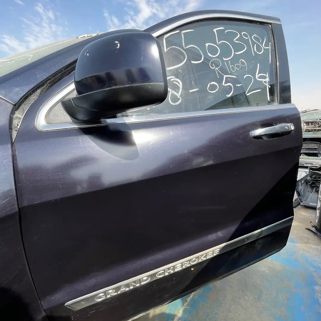 Door (LHF) - 2011 Jeep GRAND CHEROKEE